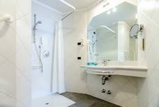 Badezimmer 103